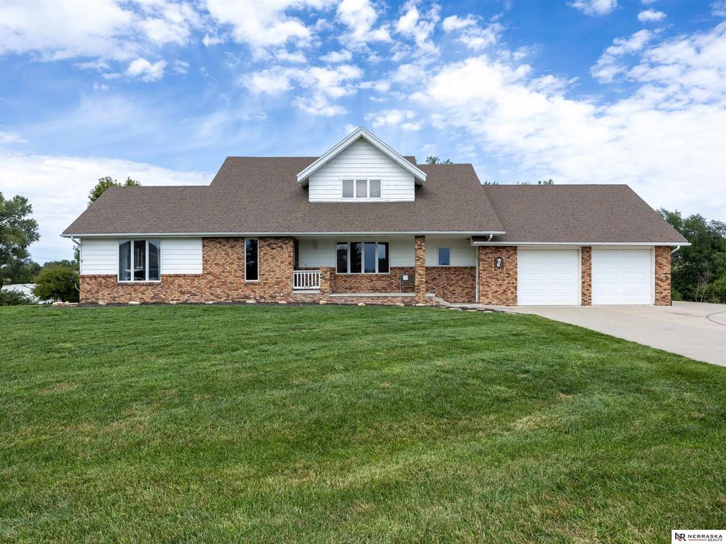 15456 Reagan Drive, Washington