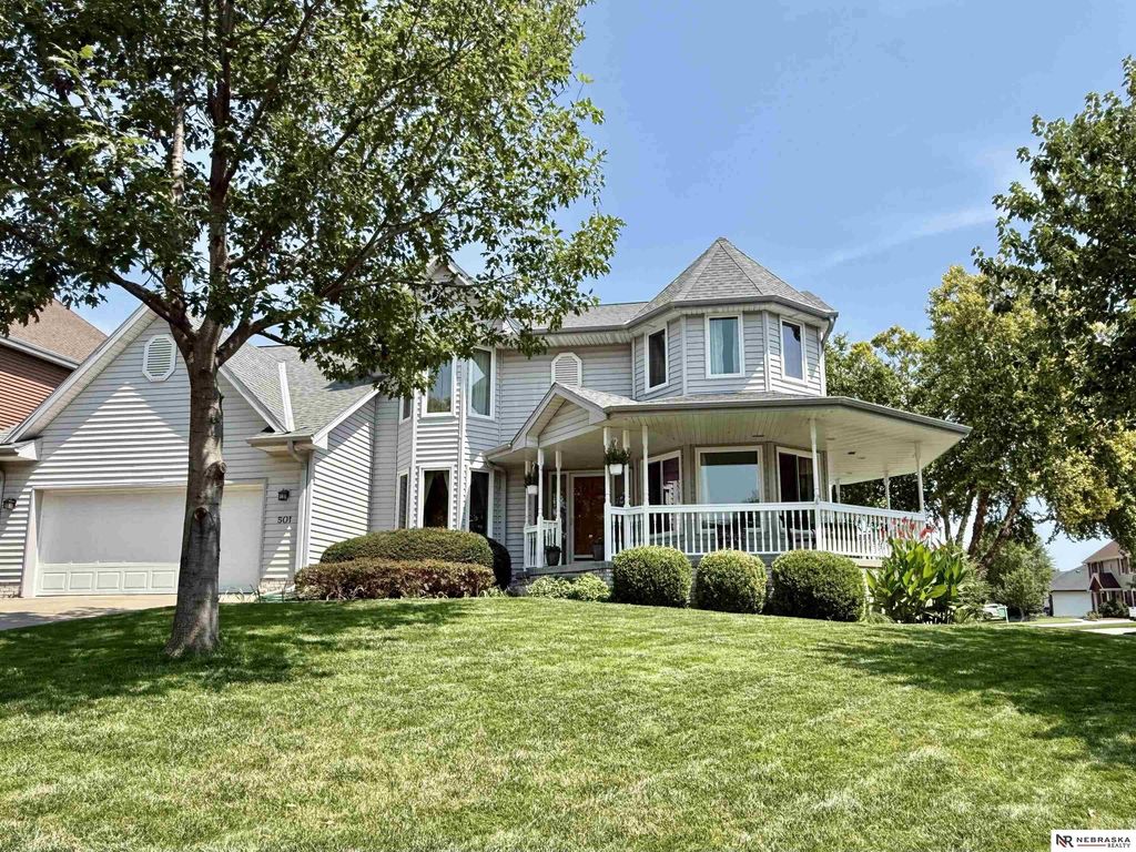 501 N Polk Circle, Papillion