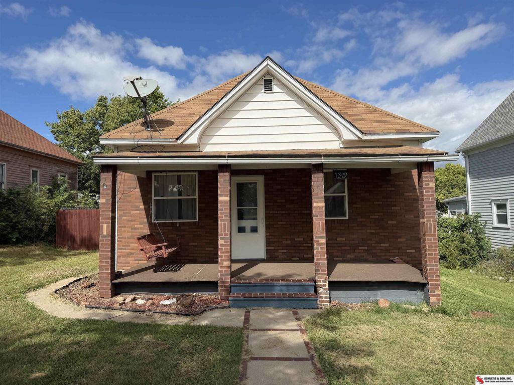 1309 5th Street, Fairbury