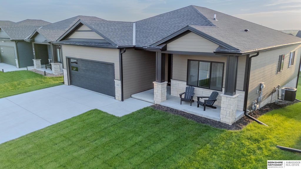 315 N 105th Street, Lincoln