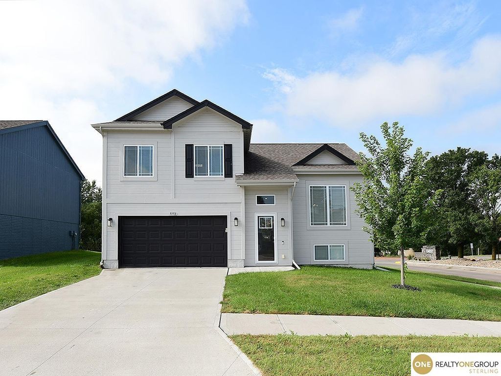 7772 N 86th Avenue, Omaha