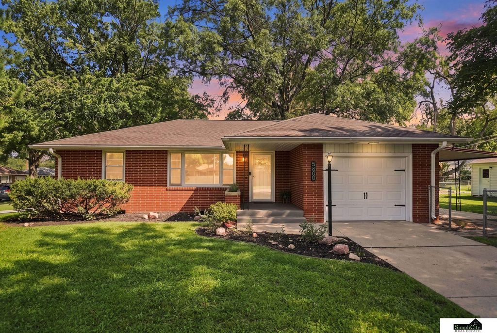 5800 Normal Boulevard, Lincoln