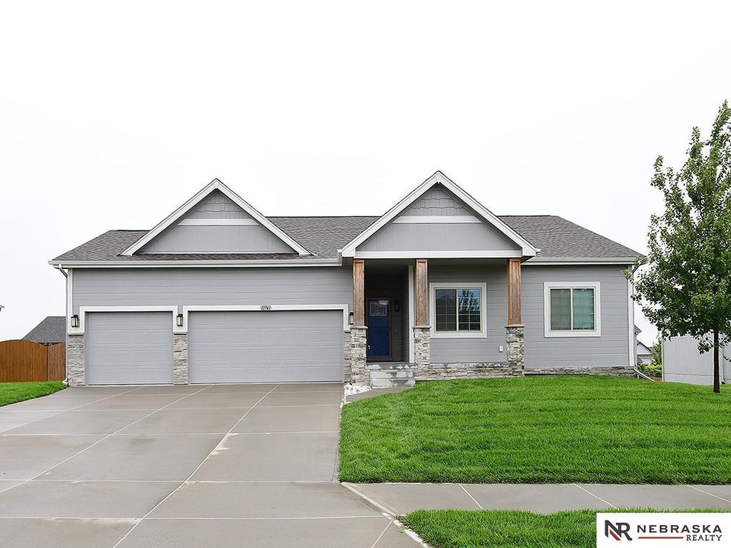 11741 S 112th Street, Papillion