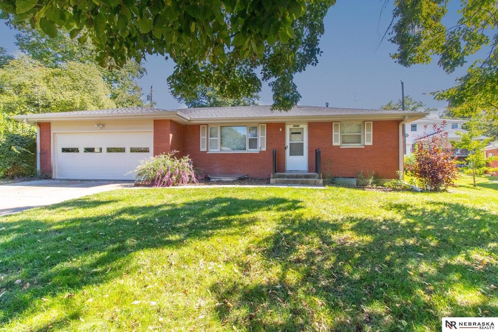 4044 S 37th Street, Lincoln