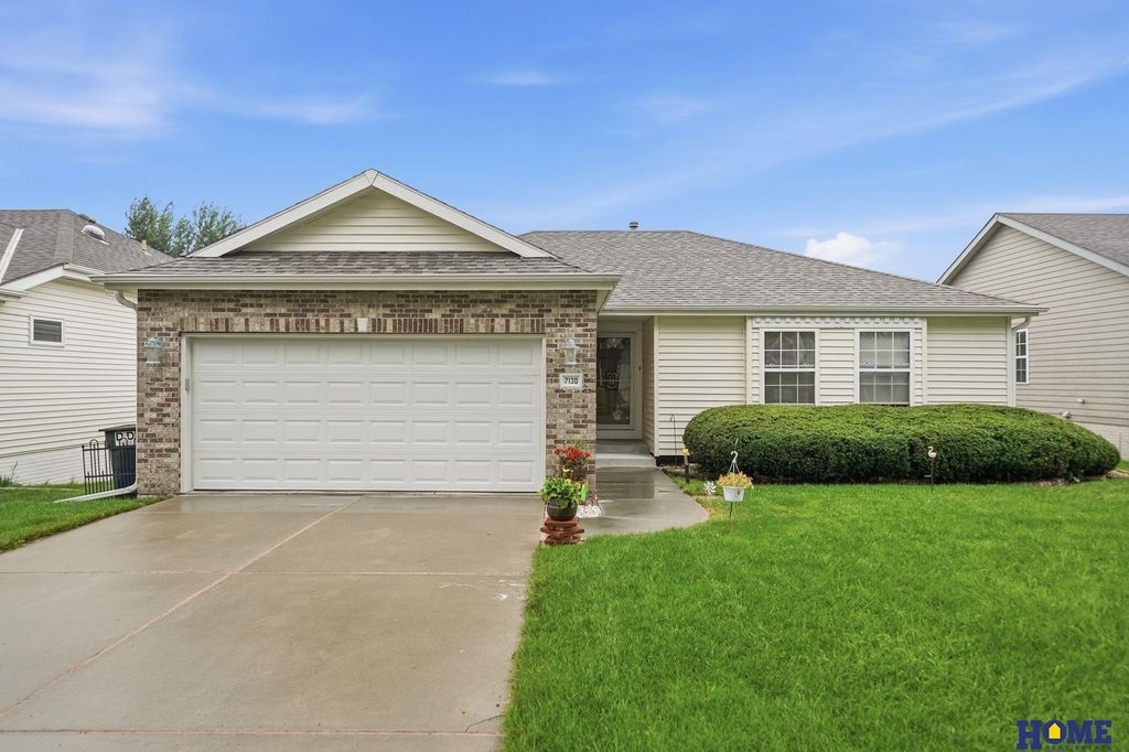 7130 S 32nd Street, Lincoln