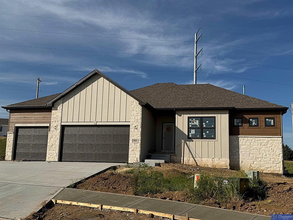 19820 R Street, Omaha