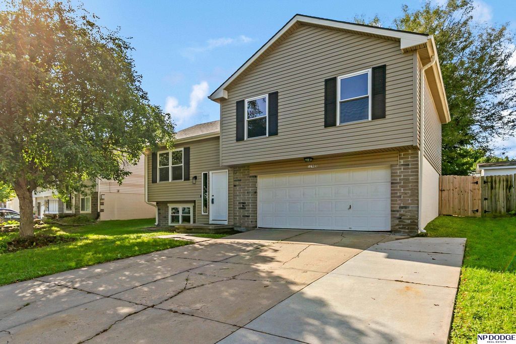 12905 Curtis Avenue, Omaha