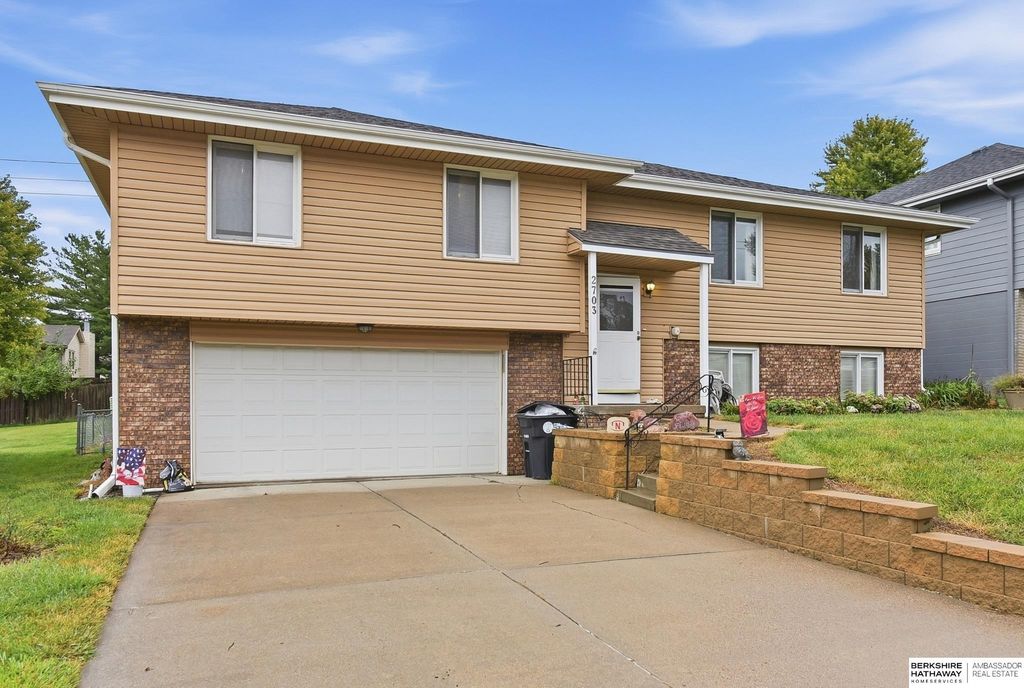 2703 N 113 Street, Omaha