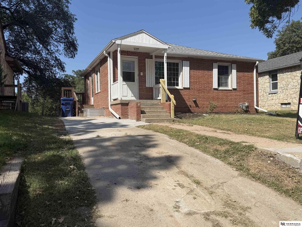 820 S 9th Street, Plattsmouth
