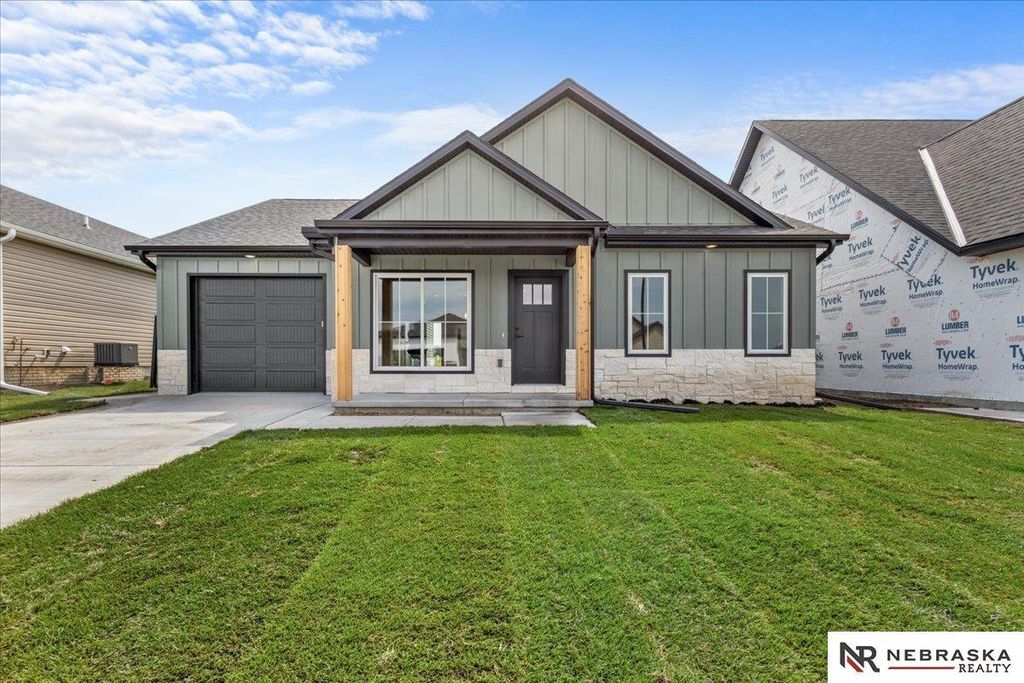 9620 S 87th Street, Lincoln