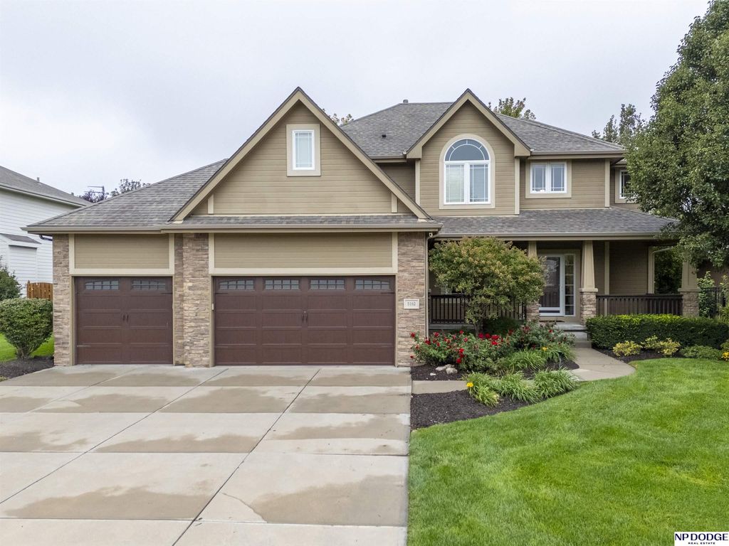 5162 S 197th Avenue Circle, Omaha