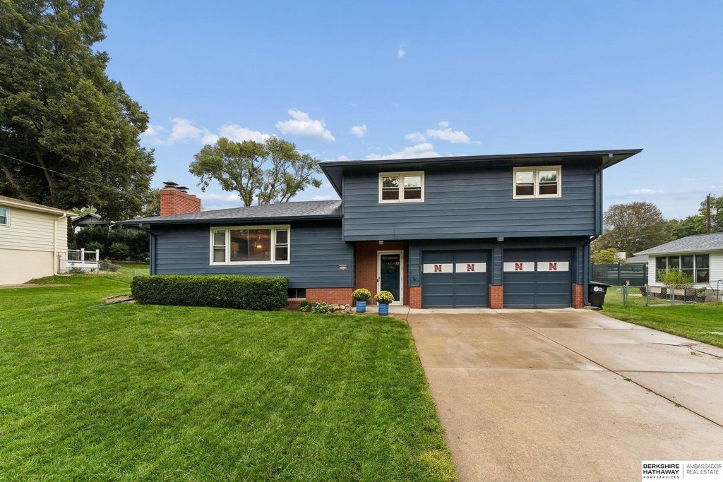 3370 S 115th Street, Omaha