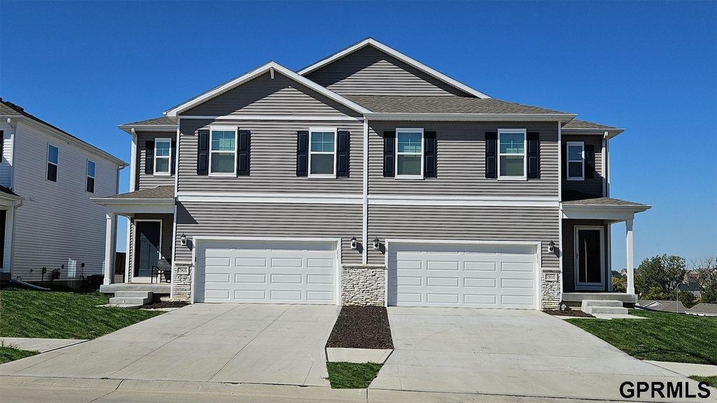 7717 N 169 Street, Bennington