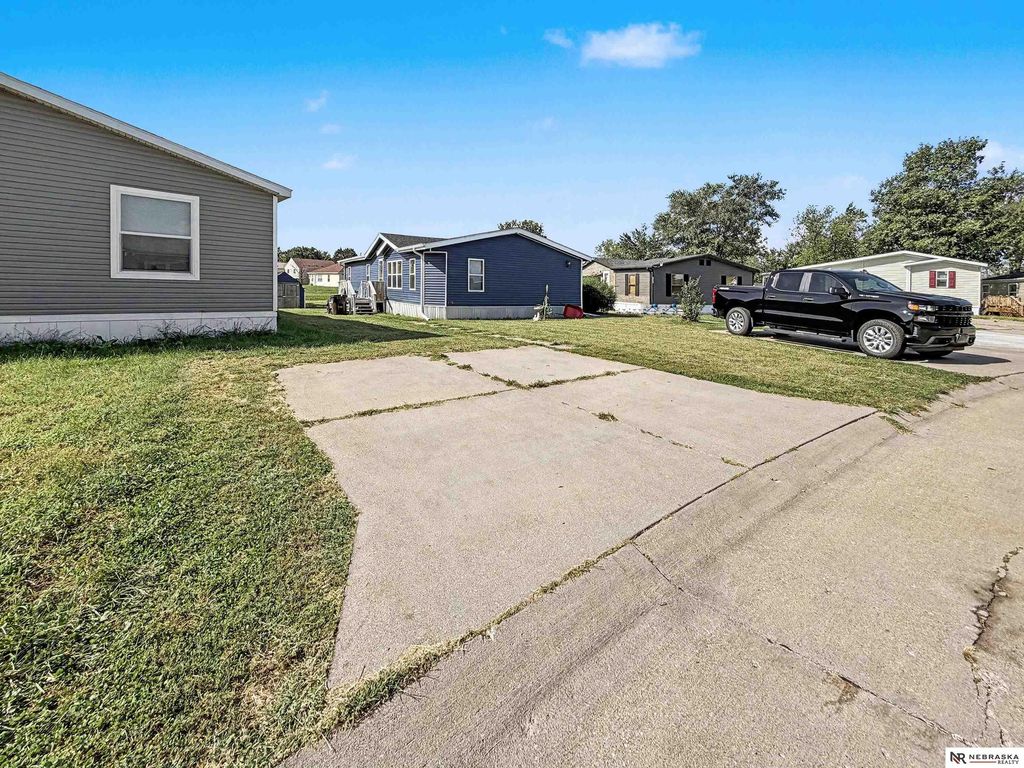 1031 Gordon Drive, Lincoln