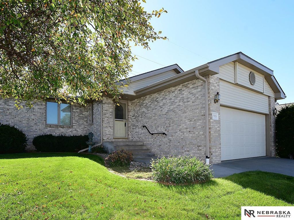 7825 Stonewall Court, Lincoln