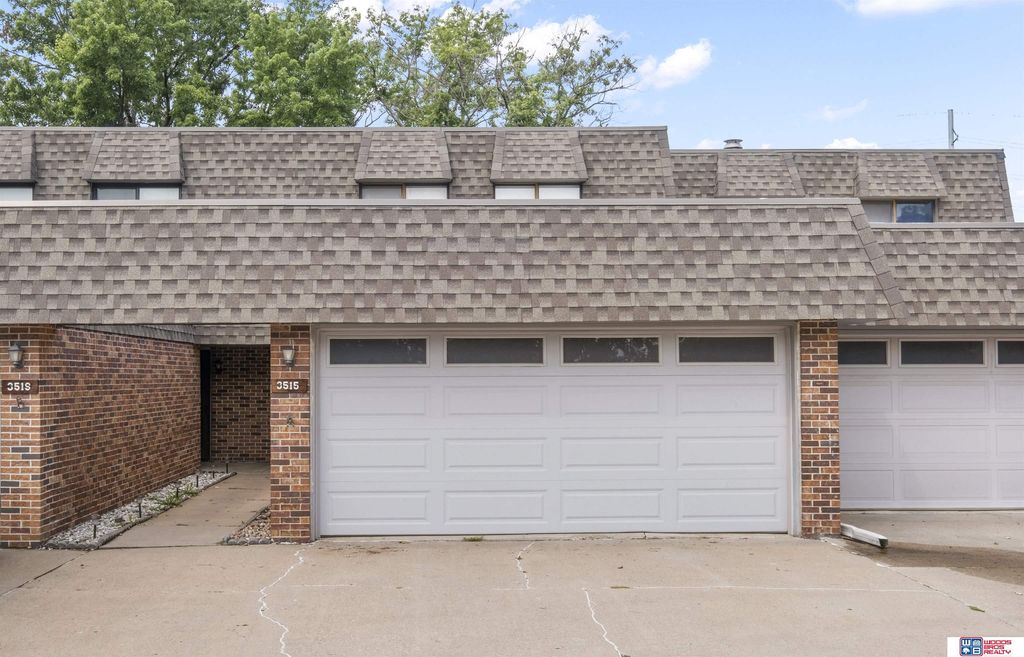 3515 Neerpark Drive, Lincoln
