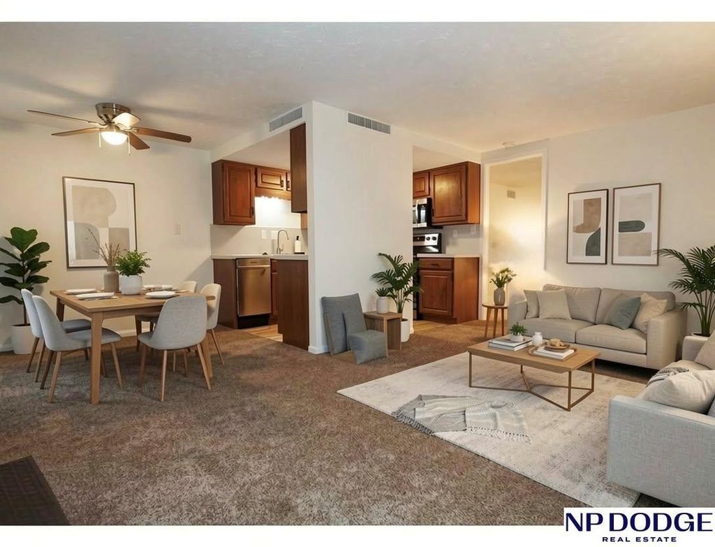 120 S 38 Avenue, Unit Apt 15, Omaha