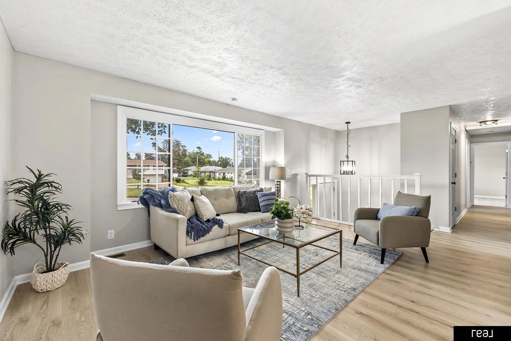 5418 N Oaks Boulevard, Omaha