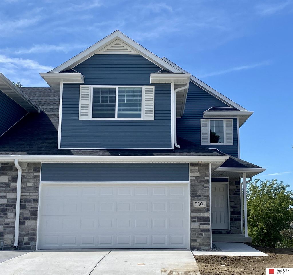 5801 Holmstrom Court, Lincoln