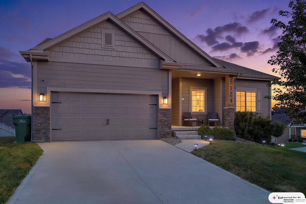 5124 N 180th Avenue, Elkhorn