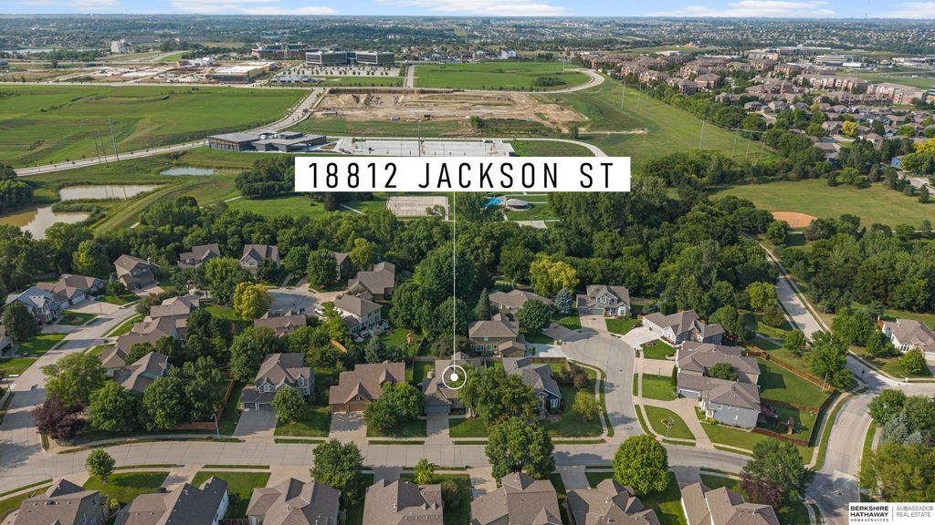 18812 Jackson Street, Elkhorn