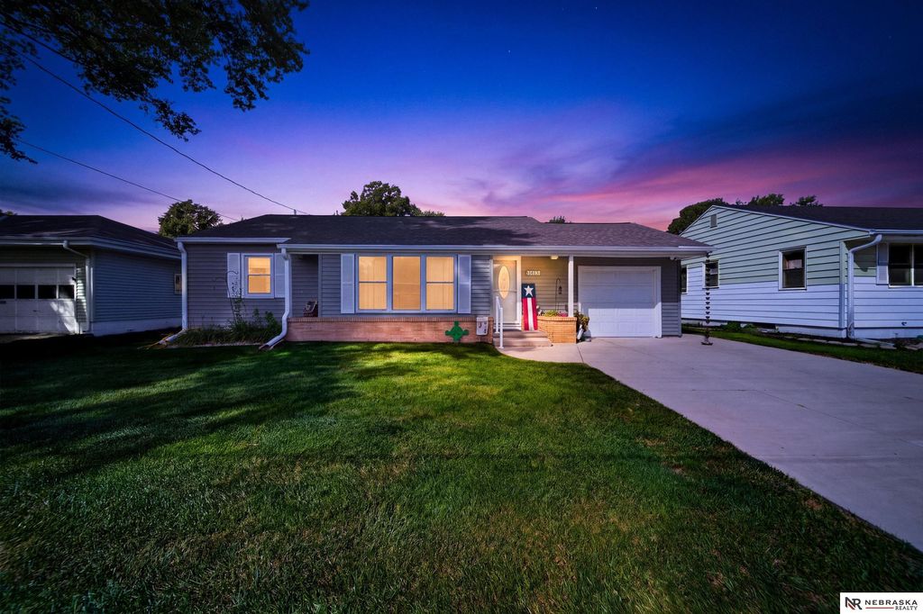 1615 Monroe Street, Fremont
