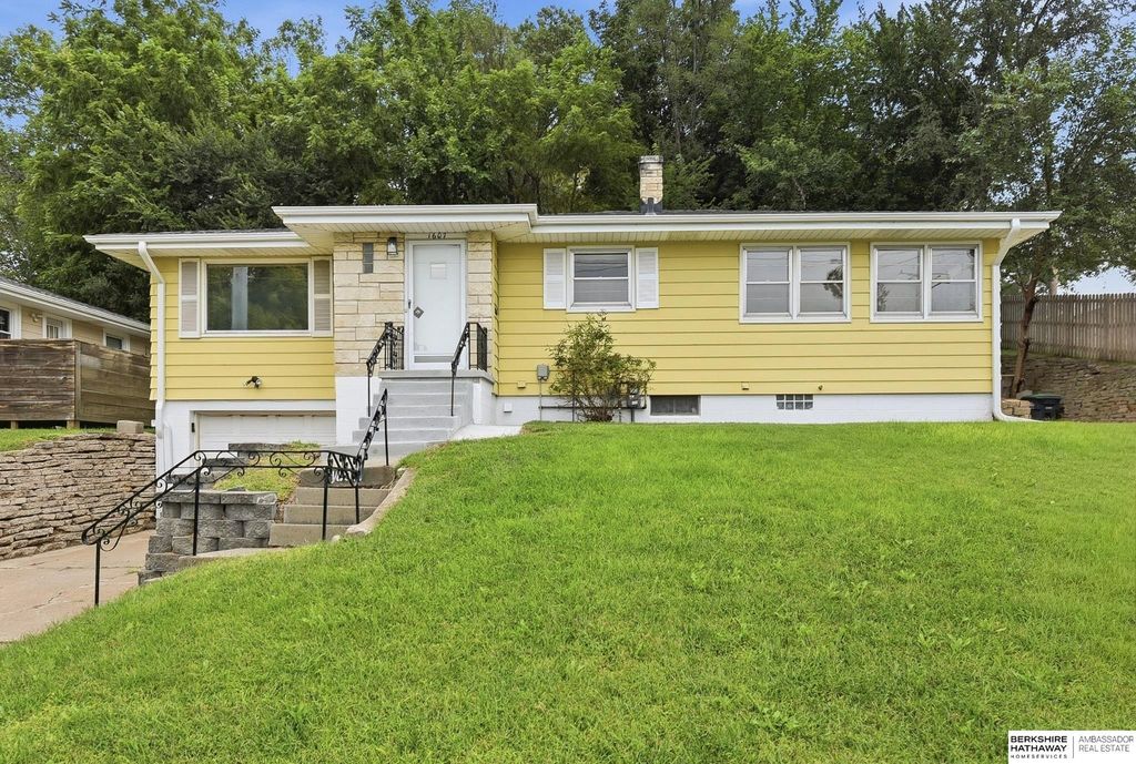 1607 S 50 Street, Omaha