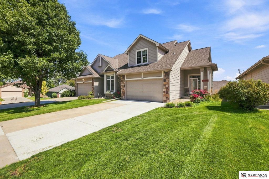 13105 S 26th Avenue, Bellevue