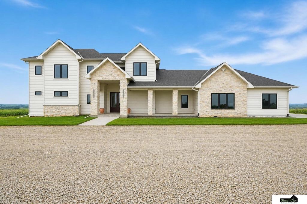 1652 County Road E Road, Wahoo