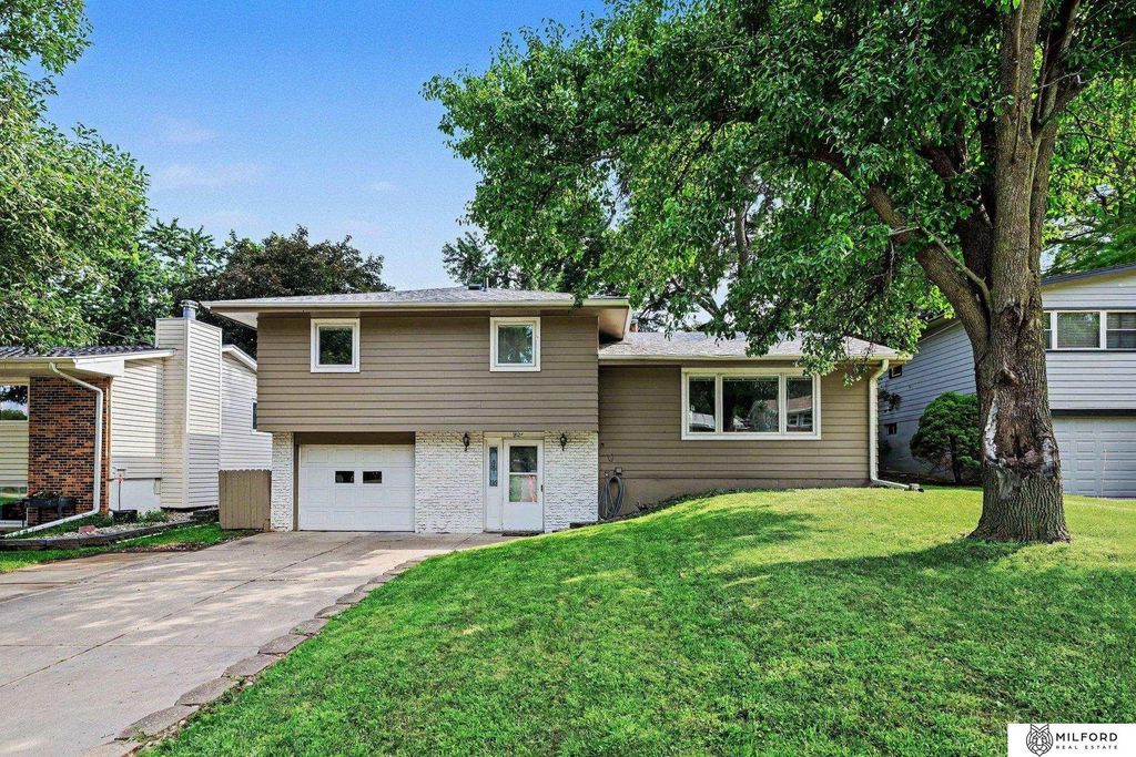 9127 Spaulding Street, Omaha