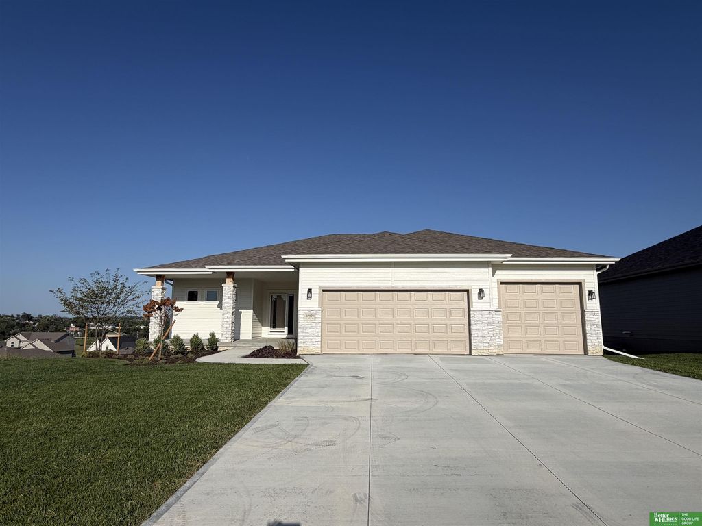 10909 N 160 Street, Bennington