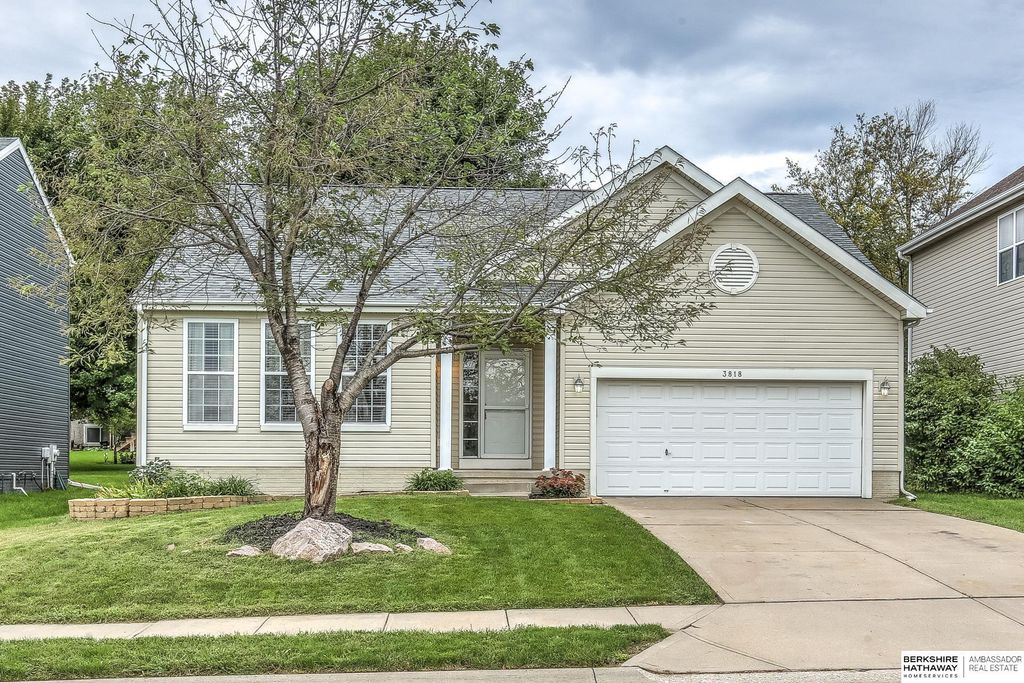 3818 S 189 Street, Omaha