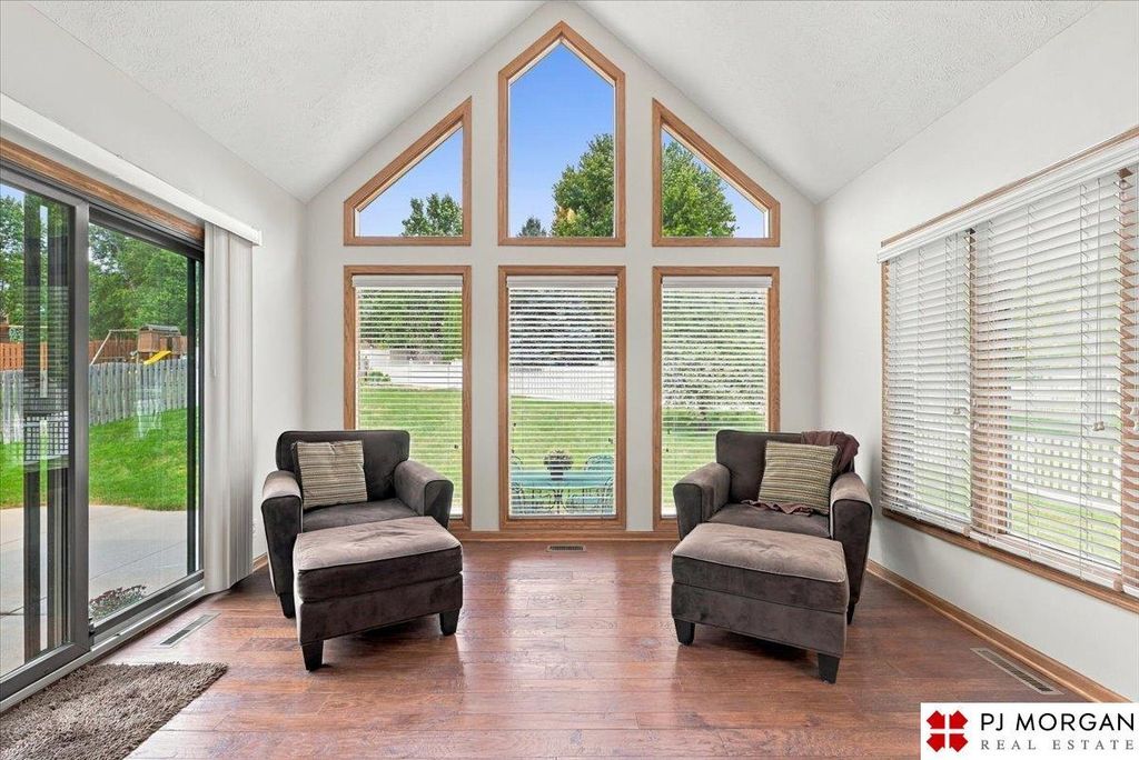 17622 Monroe Street, Omaha
