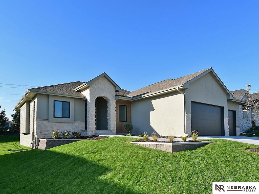 21007 E Street, Omaha