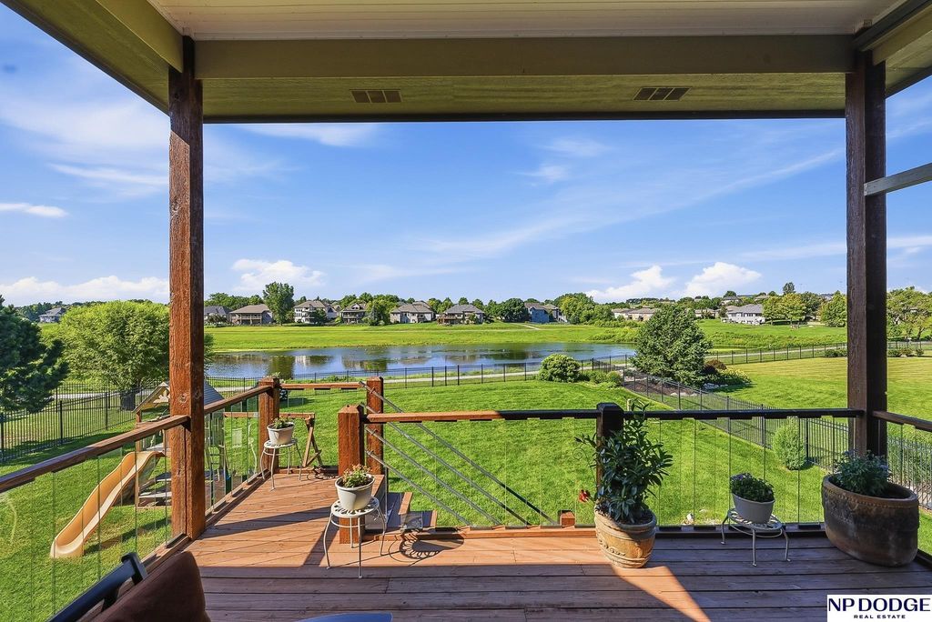 15339 Gilder Avenue, Bennington