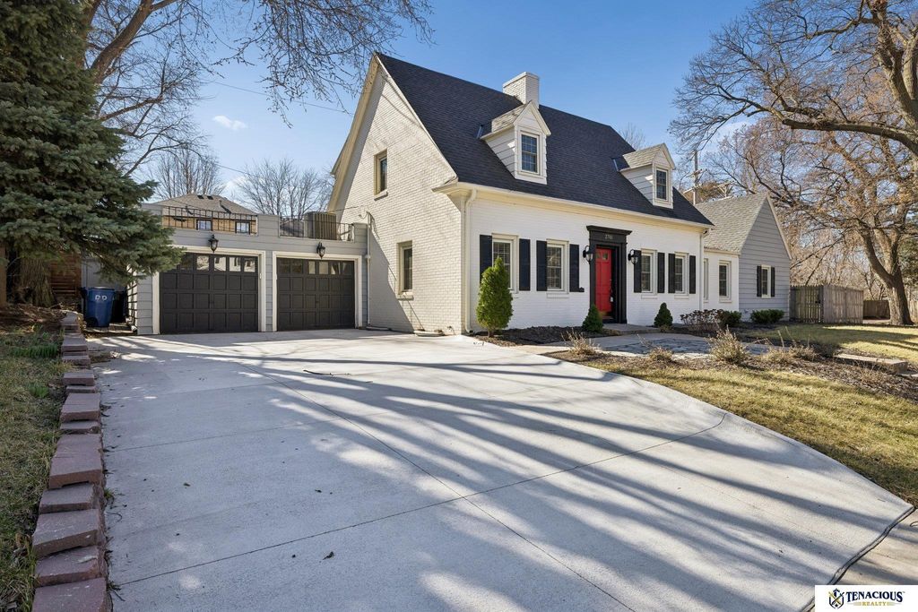 2701 Bradfield Drive, Lincoln