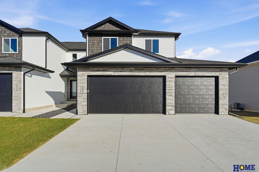 8920 Peregrine Road, Lincoln