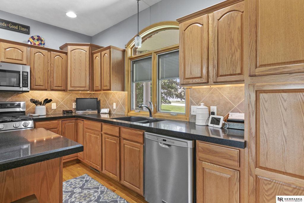 4912 Woodland Hills Drive, Eagle