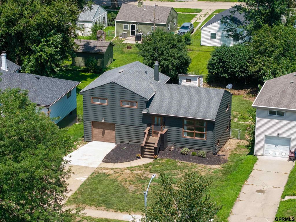 6622 Lafayette Avenue, Omaha
