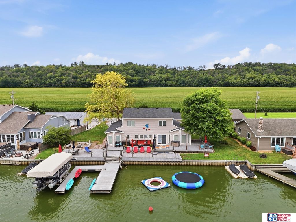 2419 West Shore Drive, Union