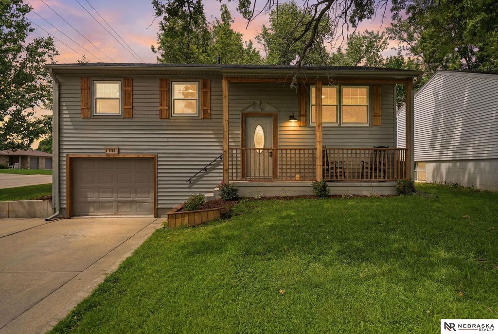 1700 Monroe Street, Beatrice