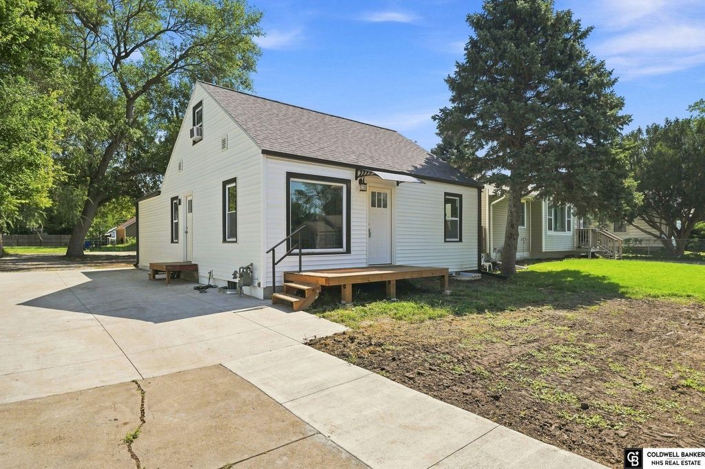 2946 N 56th Street, Lincoln