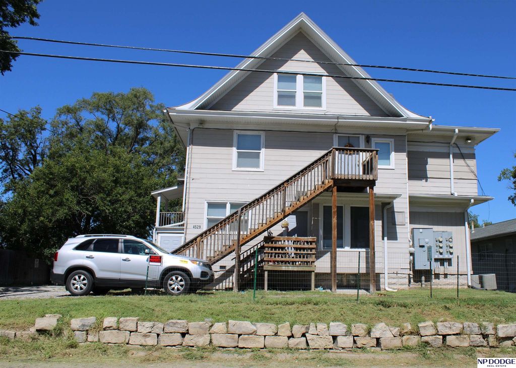 4529 Holdrege Street, Lincoln