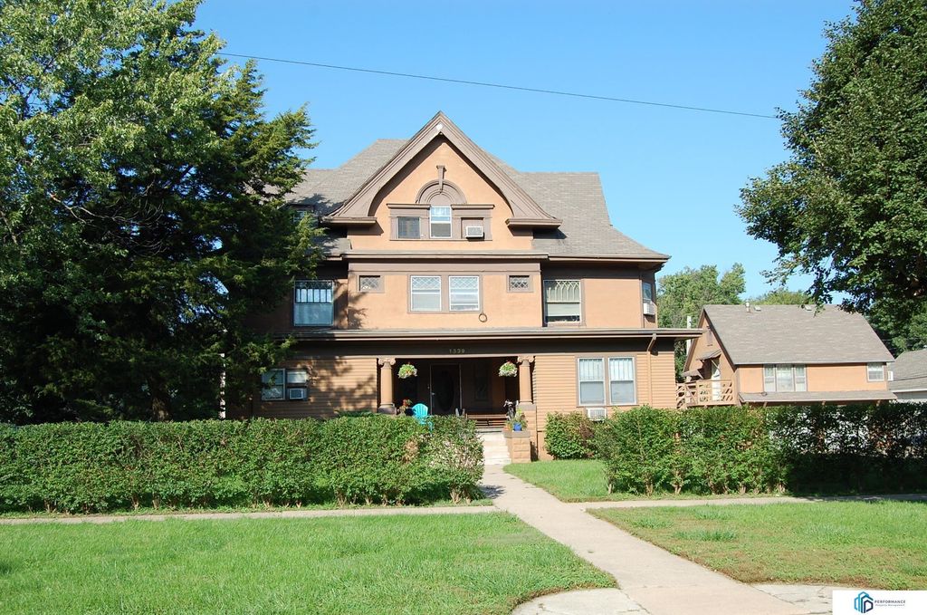 1339 S 19th Street, Lincoln