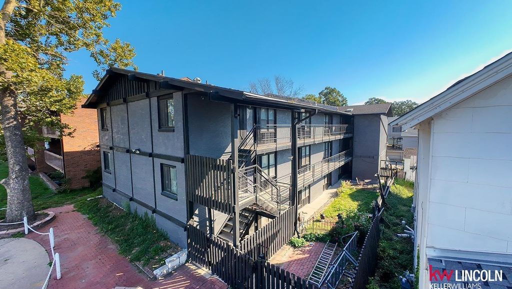 700 S 17th Street, Lincoln