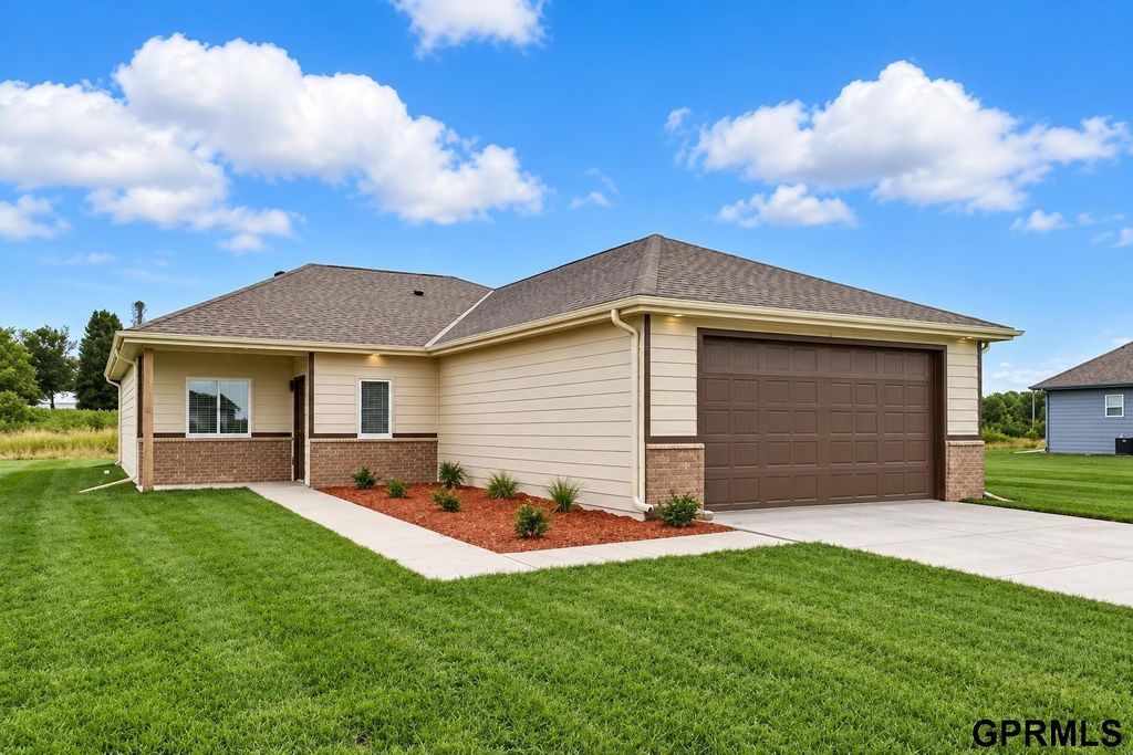 23088 Cayuse Street, Glenwood