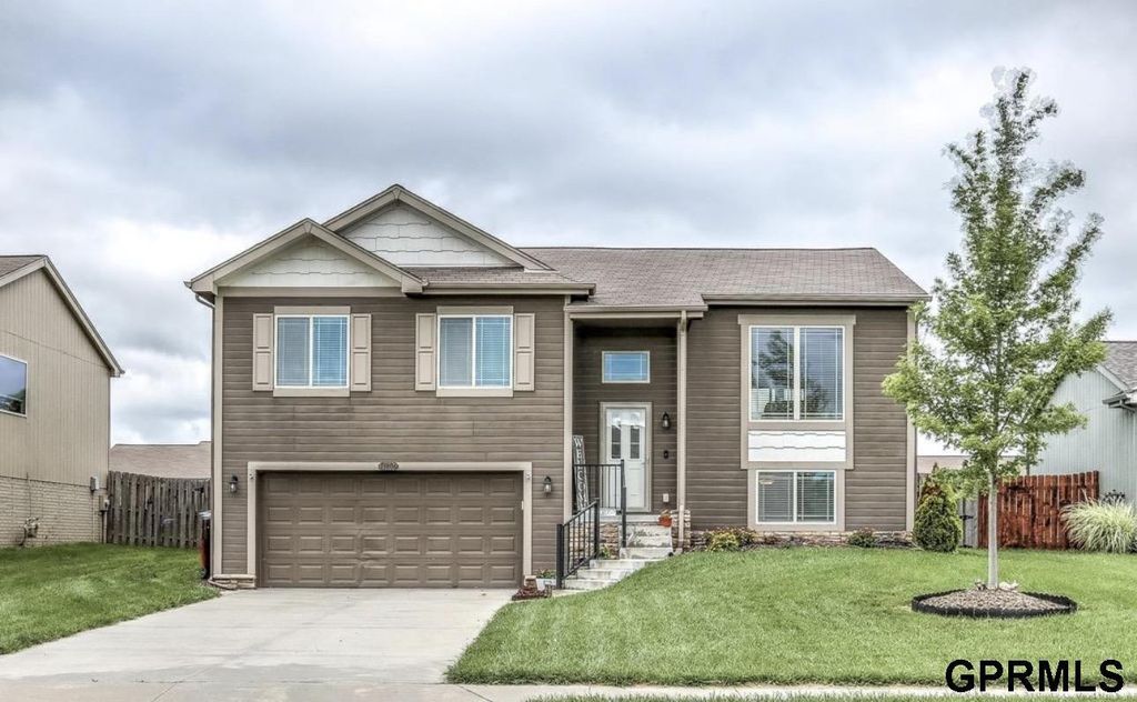 13806 S 43rd Avenue, Bellevue