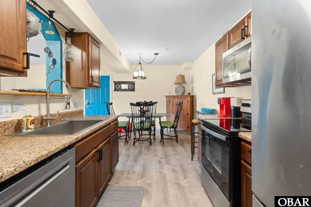 817 Caroline Court Unit D, Corolla