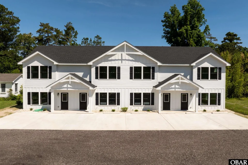517 Ananias Dare Street Unit 4, Manteo