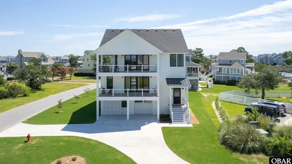 9 S Hammock Court, Manteo
